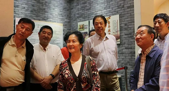 上海政協(xié)領(lǐng)導(dǎo)一行蒞臨考察倪東方藝術(shù)博物館