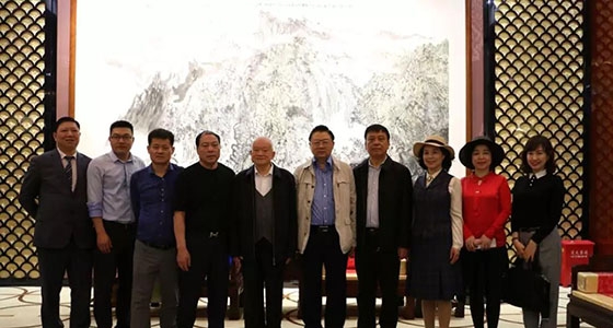 撫順市政協(xié)副主席王詠一行參觀倪東方藝術(shù)博物館