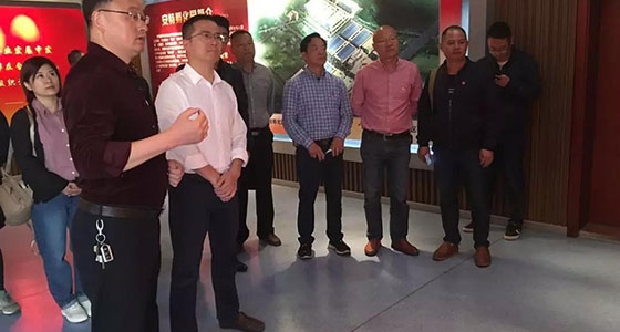 云和縣委組織部部長付勇斐帶領(lǐng)的云和縣兩新組織黨支部書記一行參觀了安特集團黨建活動中心