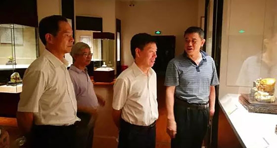 中共浙江省委宣傳部部務(wù)會(huì)議成員、干部處處長(zhǎng)吳熔一行參觀倪東方藝術(shù)博物館